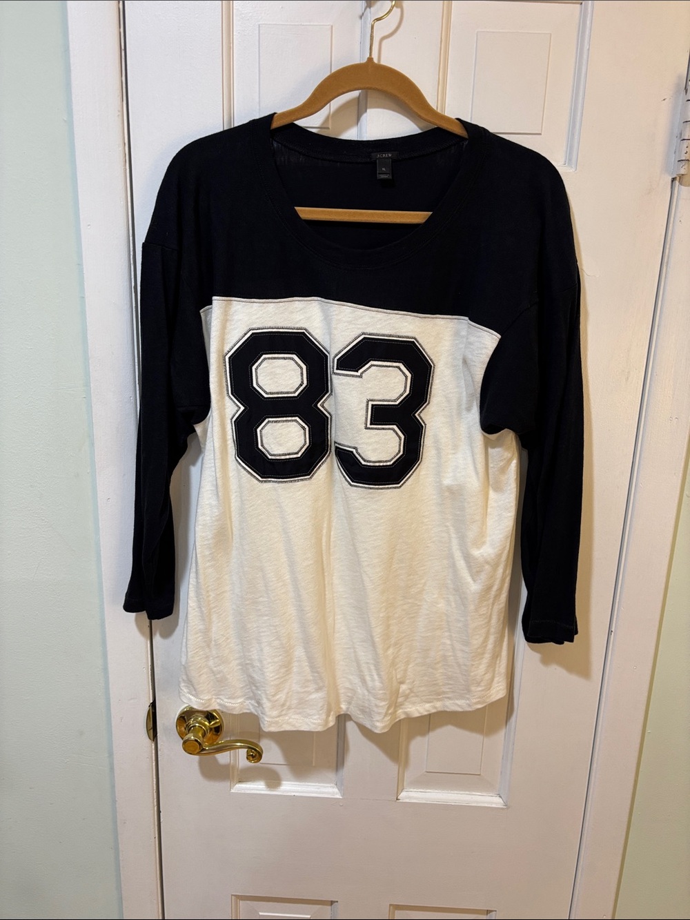 83 Graphic Baseball Tee - Black & White